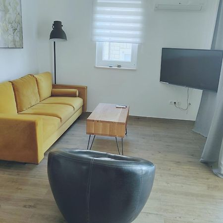 L&L Apartmani 1 ボル エクステリア 写真