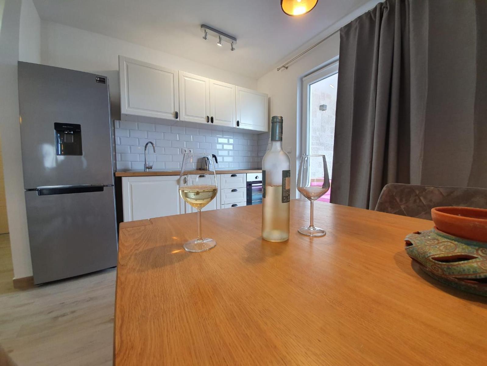 L&L Apartmani 1 ボル エクステリア 写真